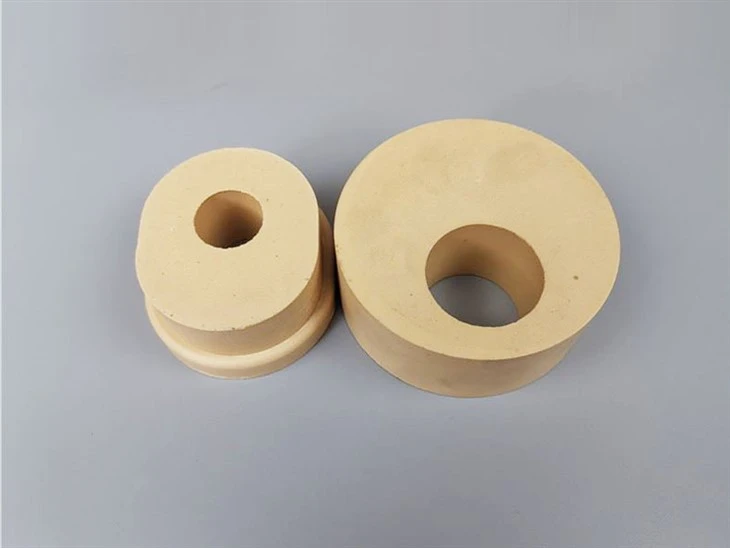 Zirconia slide plate for converter